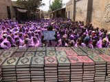 Afrika'da Kur'anı Kerim Dağıtıldı